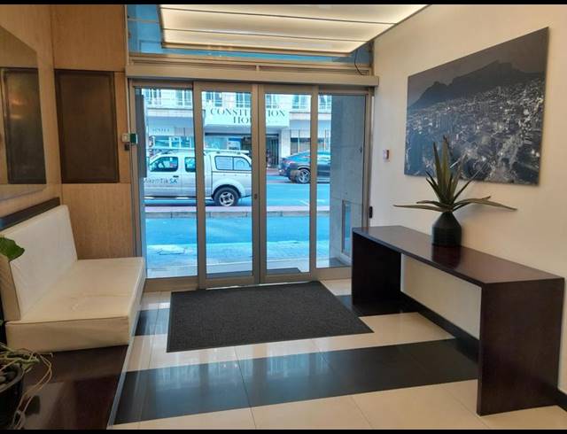 1 BEDROOM APARTMENT FOR SALE IN CAPE TOWN CITY CENTRE